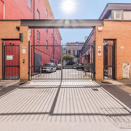 Palazzo Artisti 270mq Penthouse 4 Bedr Jacuzzi Apartment