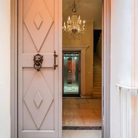 Apartment Palazzo Artisti 270mq Penthouse 4 Bedr Jacuzzi *
