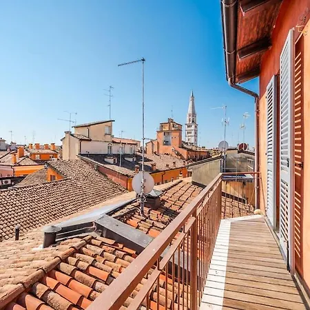 Apartment Palazzo Artisti 270mq Penthouse 4 Bedr Jacuzzi