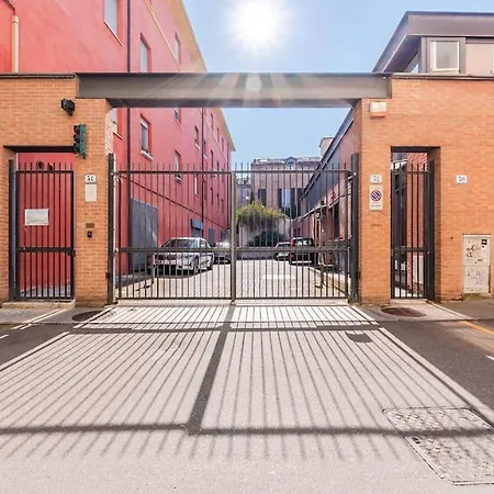 Palazzo Artisti 270mq Penthouse 4 Bedr Jacuzzi Apartment *