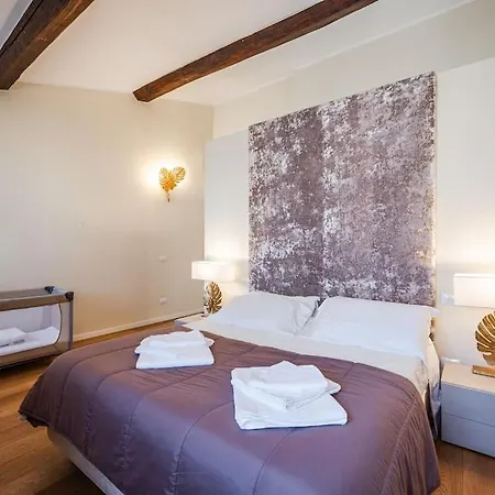 Palazzo Artisti 270mq Penthouse 4 Bedr Jacuzzi Apartment Modena