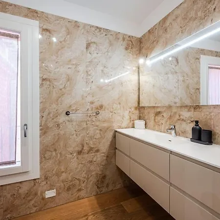 Palazzo Artisti 270mq Penthouse 4 Bedr Jacuzzi