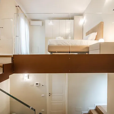 Palazzo Artisti 270mq Penthouse 4 Bedr Jacuzzi Apartment *