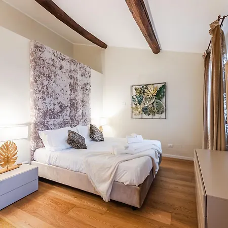 Apartment Palazzo Artisti 270mq Penthouse 4 Bedr Jacuzzi *