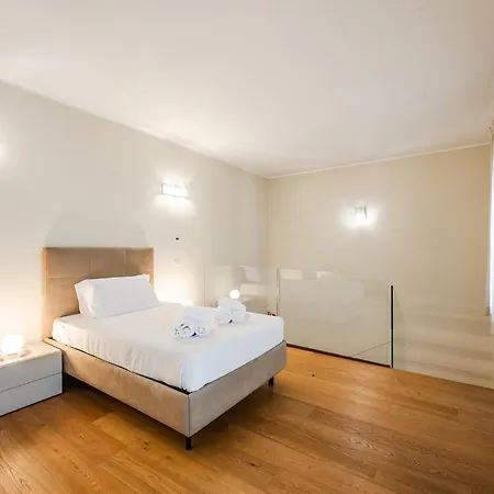Apartment Palazzo Artisti 270mq Penthouse 4 Bedr Jacuzzi Modena