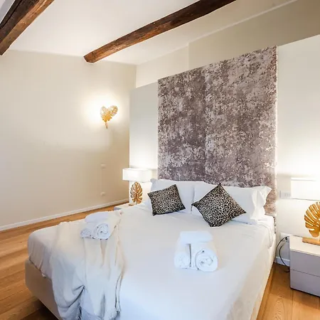 Palazzo Artisti 270mq Penthouse 4 Bedr Jacuzzi *